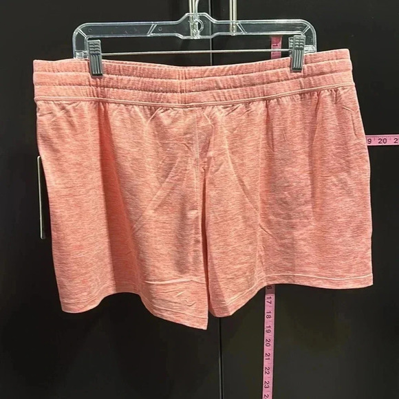 90° By Reflex Athletic shorts elastic drawstring waist, hip pockets,side slit - Picture 2 of 7